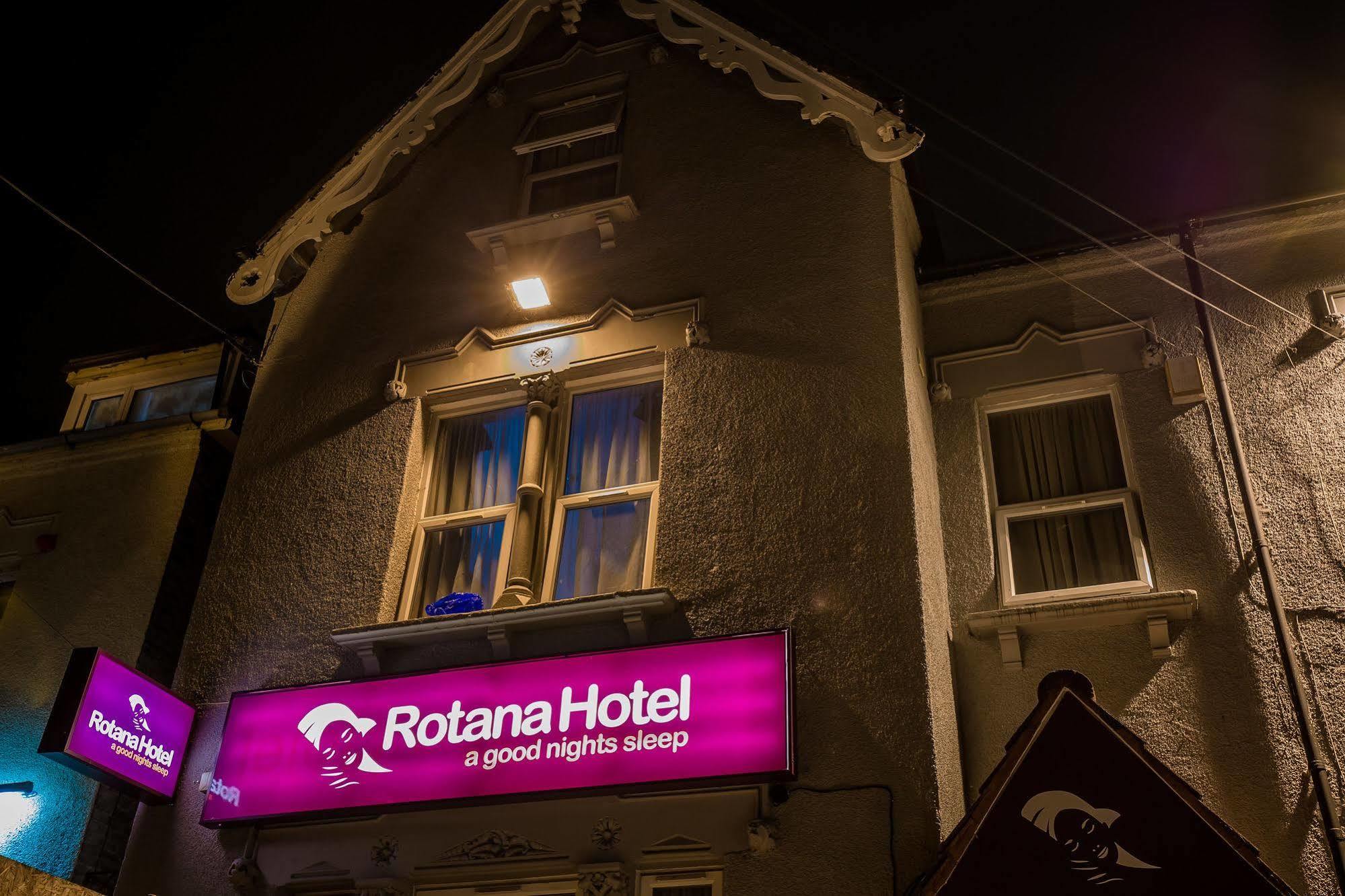Rotana Hotel Ilford Exterior photo